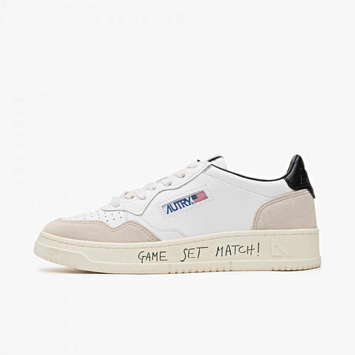  AULW MA04 SUEDE WHT/BLACK AUTRY 
